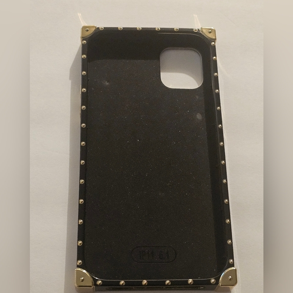 Iphone 11 case - Picture 2 of 2
